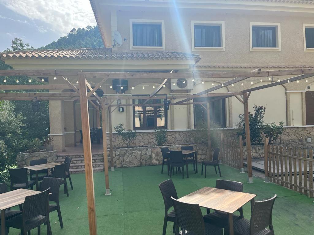 Hostal Restaurante Andra Rio Madera Eksteriør billede
